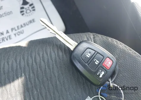 2017 Toyota Corolla Le из США, поврежденный, VIN 2T1BURHE7HC759909